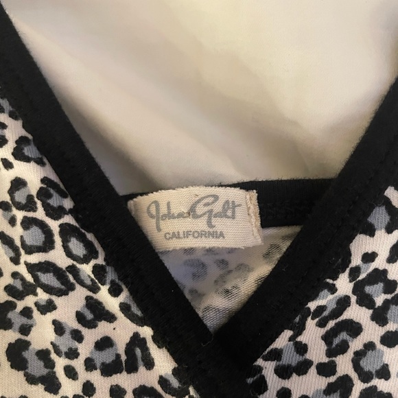 Brandy Melville/John Galt Amara Tank - Picture 2 of 2